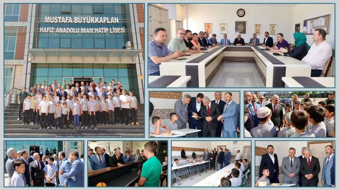 SAYIN VALİMİZ İBRAHİM AKIN SELÇUKLU MUSTAFA BÜYÜKKAPLAN ANADOLU İMAM HATİP LİSEMİZİ ZİYARET ETTİ