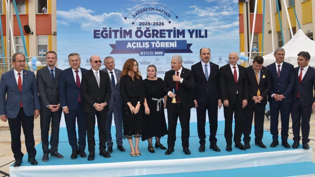 2025-2026 Eğitim Öğretim Yılı Açılış ve İlköğretim Haftası Kutlama Programı Selçuklu Belediyesi Şehit Erkan Kurşun İlkokulunda gerçekleştirildi.
